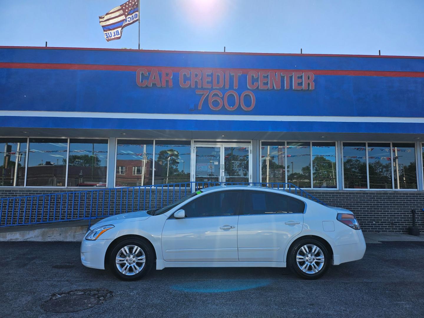 2011 WHITE Nissan Altima 2.5 S (1N4AL2AP1BN) with an 2.5L L4 DOHC 16V engine, located at 7600 S Western Ave., Chicago, IL, 60620, (773) 918-3980, 0.000000, 0.000000 - Photo#0